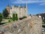 Astorga, Pa�ac Biskupi Gaudiego, w tle katedra