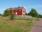 Typowe, pokryte czerwon� farb�, zabudowania Aland�w